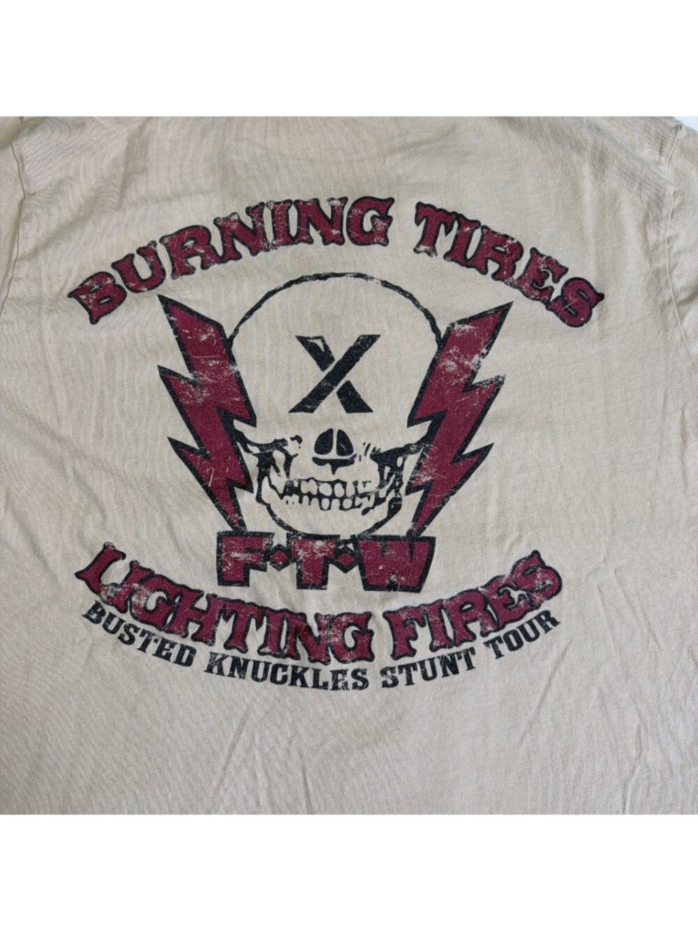 Harley Davidson Busted Knuckle Stunt Tour Burning Tires Lighting Fires Tee XL